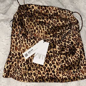 NWT TOP ZARA Medium size animal, print